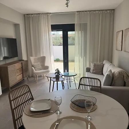 Apartamento Luxe Benedenwoning Nula Cos