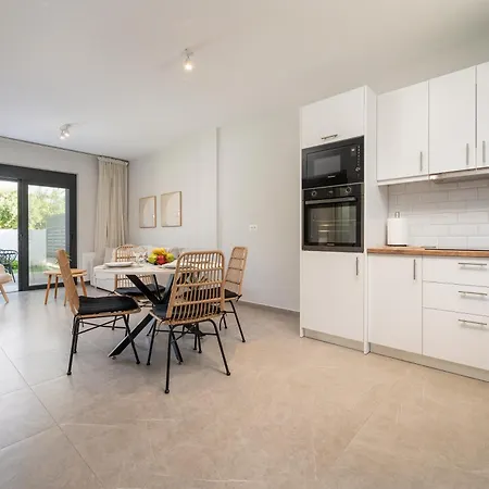 Luxe Benedenwoning Nula Appartement Kos-stad