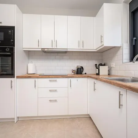 Luxe Benedenwoning Nula Kos-stad