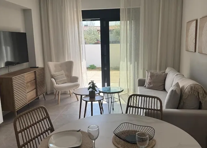 Apartamento Luxe Benedenwoning Nula Cós