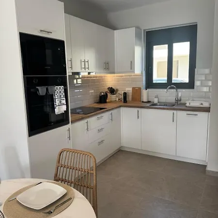 Luxe Benedenwoning Nula Kos-stad