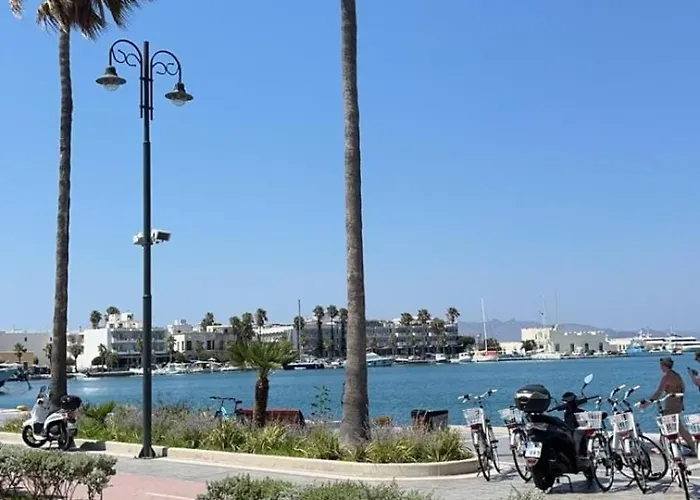 Luxe Benedenwoning Nula Apartmán